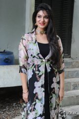 Siya Gautham at Pilavani Perantam Movie Opening